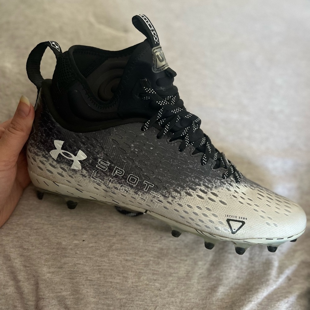 Under armor football cleats